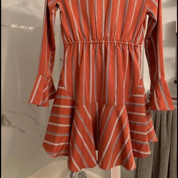 DRESS - Picture 2 of 2